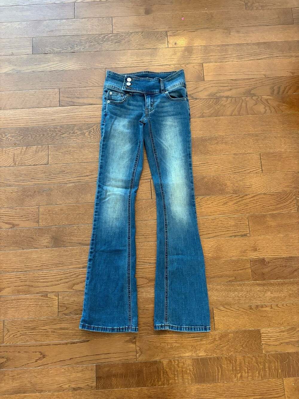 Rue21 Y2K Low Rise Flare Jeans Women’s Size 0 Medium Wash Double Button McBling